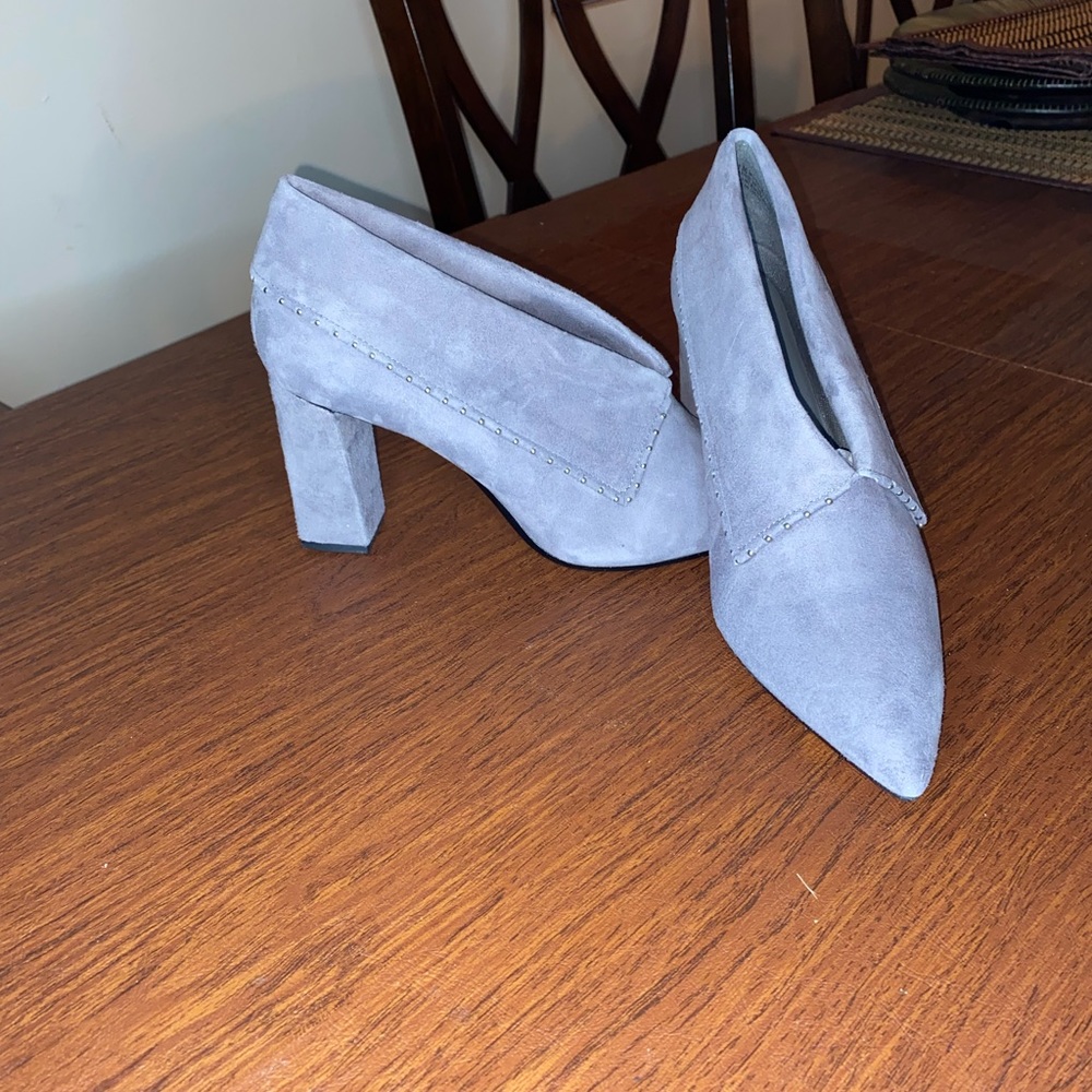 Suede Pump